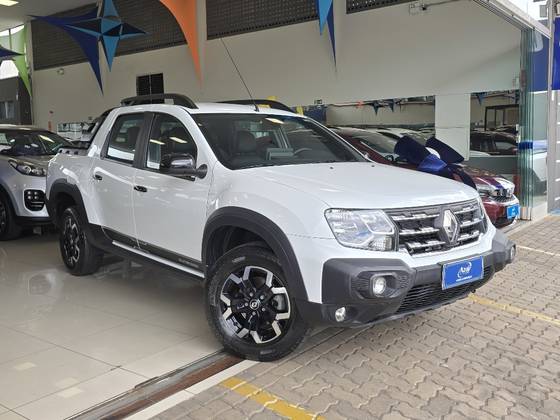 RENAULT OROCH 1.3 TCE FLEX OUTSIDER X-TRONIC RENAULT OROCH 1.3 TCE FLEX OUTSIDER X-TRONIC